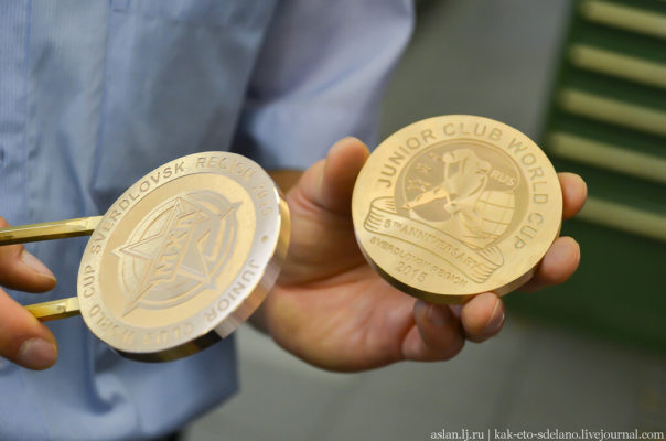 Как делают медали для чемпионов