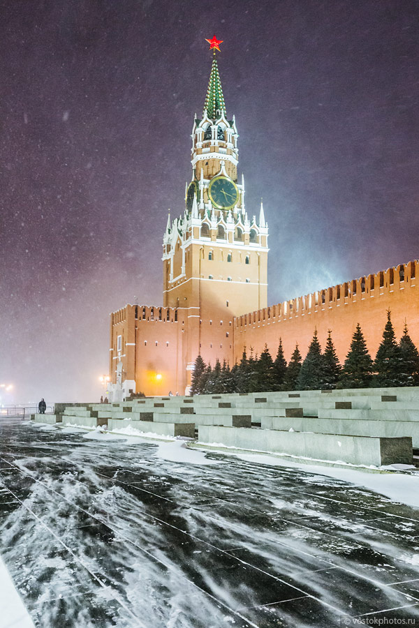 Как убирают московский снег